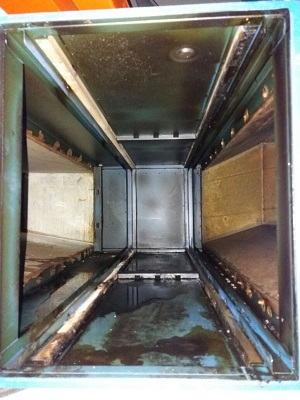 kitchen ducting before cleaning